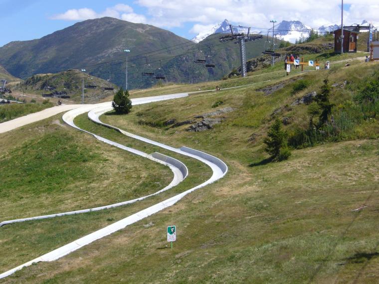 la luge d't a l'alpe d'huez assez semblable a valberg