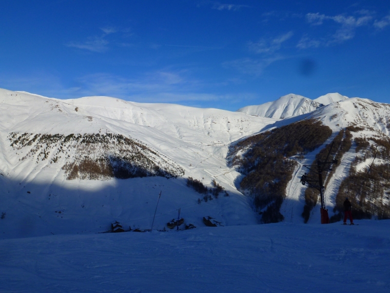 vue sur le col d'allos prise du teleski de la tarde.