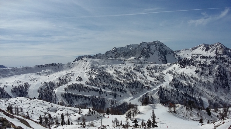 Vue sur le secteur Pelevos depuis piste bleu Combe (saison 2015-2016)